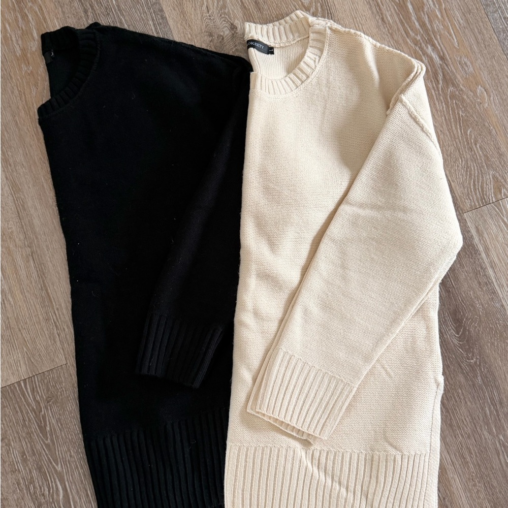 Women's Black and Cream Sweater - Crew Neck